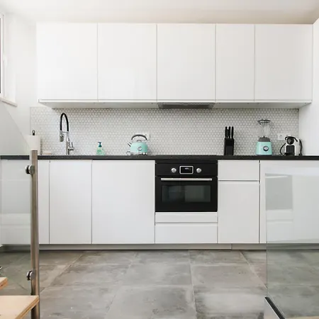Casa D'avis By Mystay בית נופש פראגודו