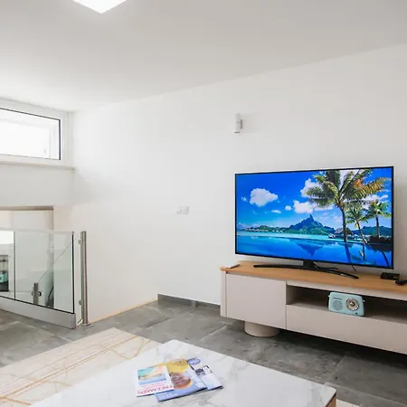בית נופש Casa Avis L Luxury Loft L Quality פראגודו